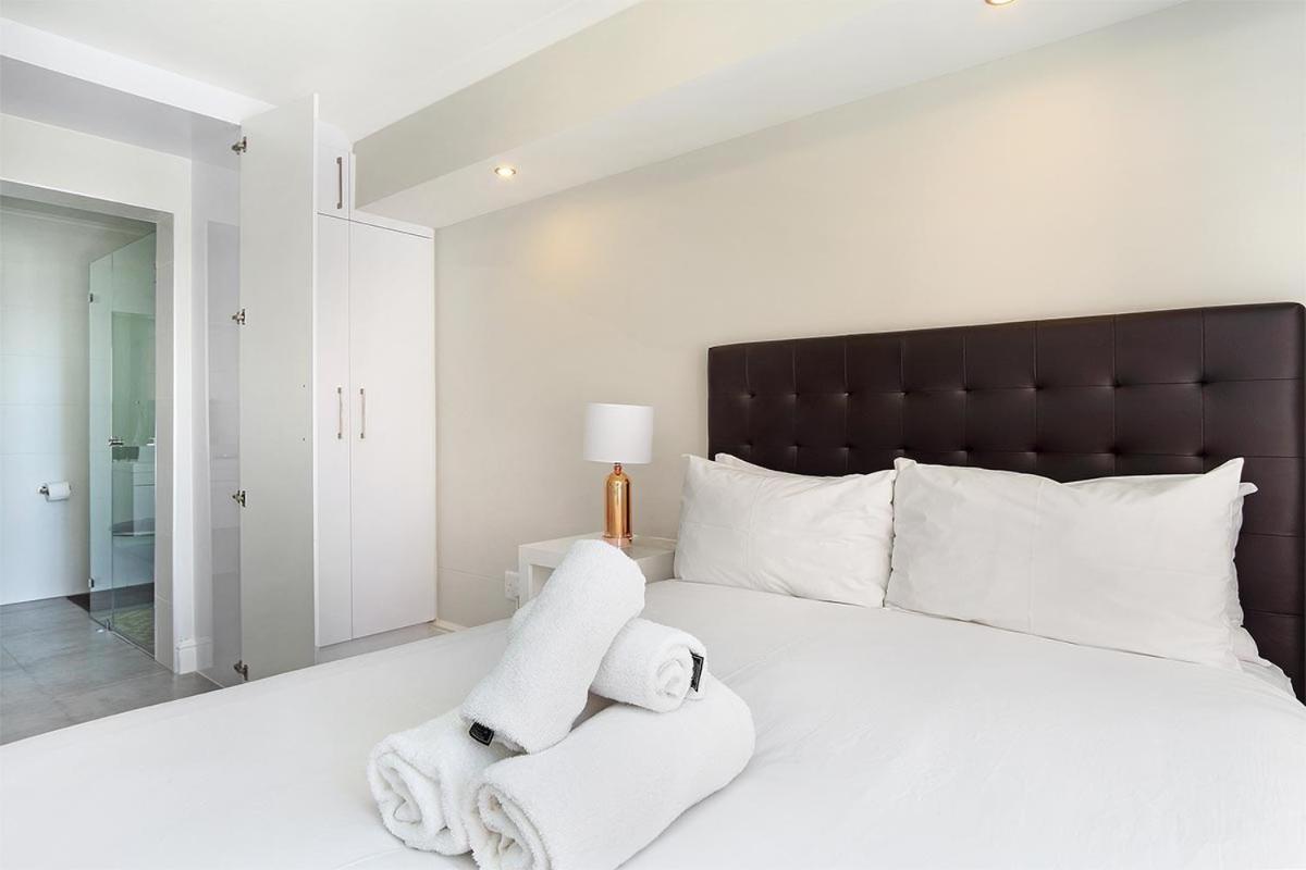 The Paragon 317 By Hostagents Kaapstad Buitenkant foto