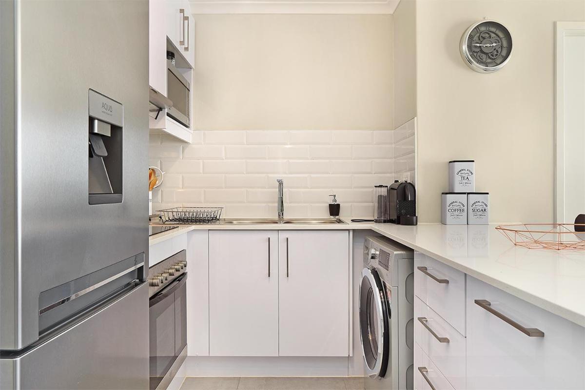 The Paragon 317 By Hostagents Kaapstad Buitenkant foto